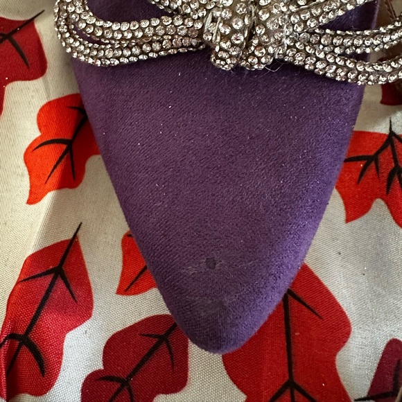 Beautiful bow tie heels - Picture 3 of 6